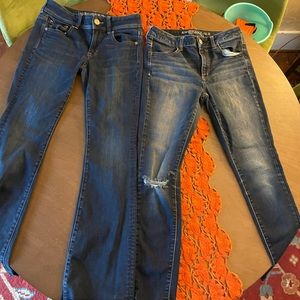 2 PAIRS AMERICAN EAGLE JEANS